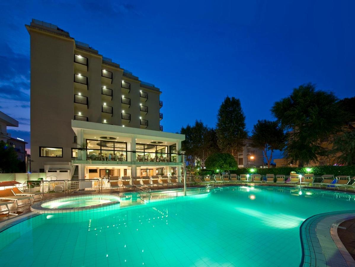 Hotel 2000 Riccione Zewnętrze zdjęcie