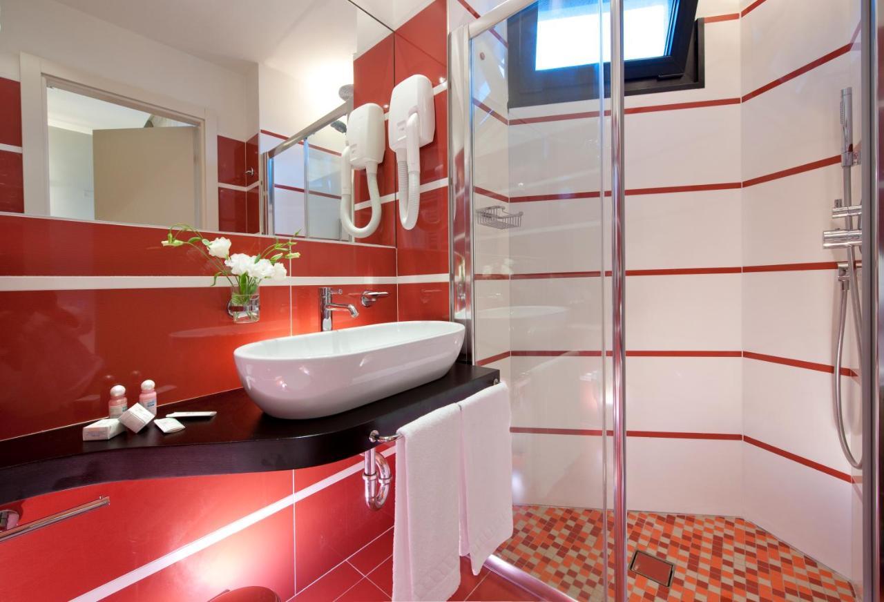 Hotel 2000 Riccione Pokój zdjęcie