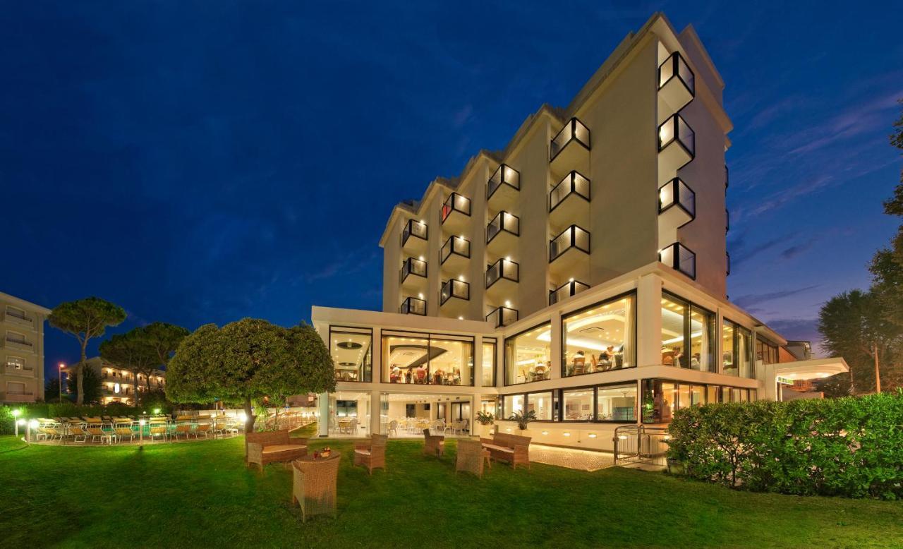 Hotel 2000 Riccione Zewnętrze zdjęcie