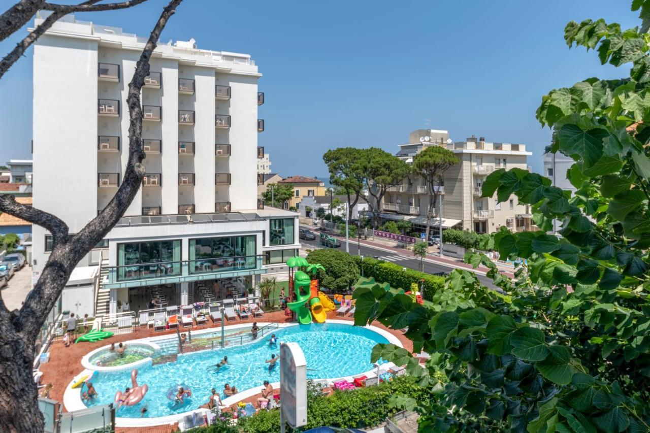 Hotel 2000 Riccione Zewnętrze zdjęcie