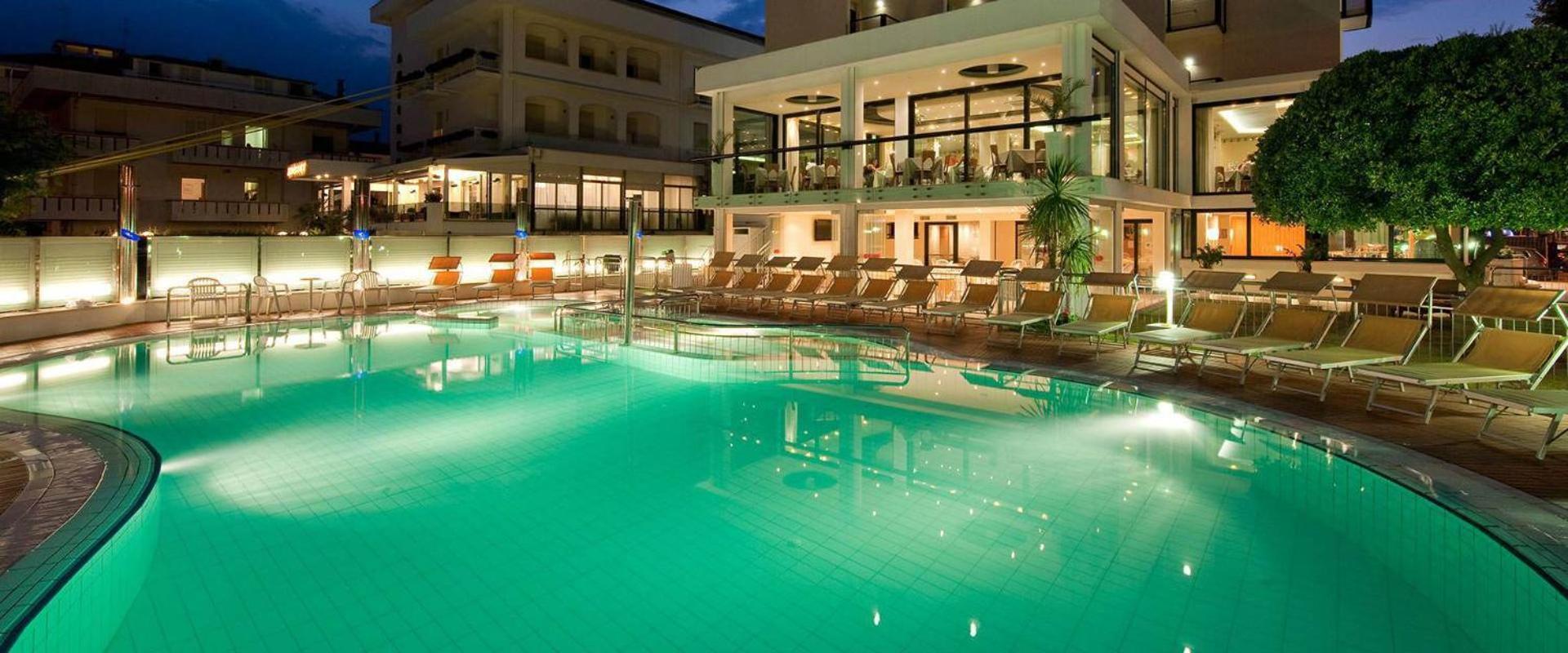 Hotel 2000 Riccione Zewnętrze zdjęcie