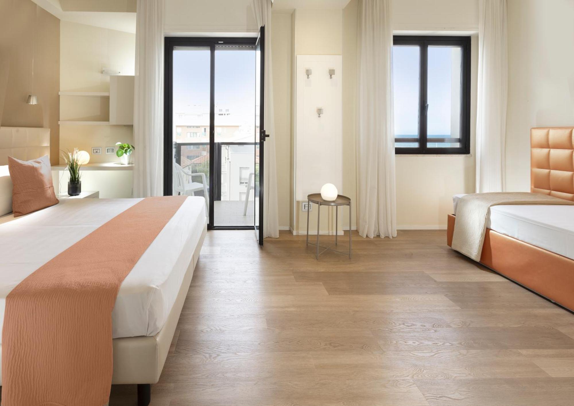 Hotel 2000 Riccione Zewnętrze zdjęcie