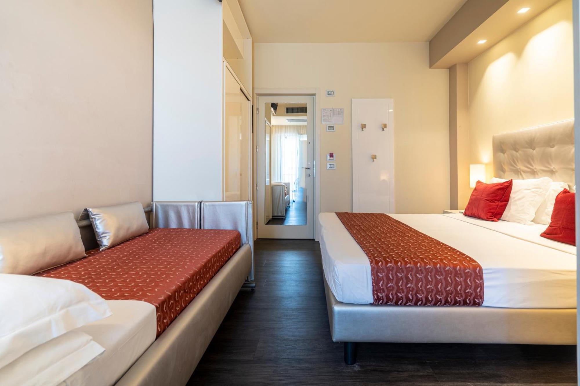 Hotel 2000 Riccione Zewnętrze zdjęcie