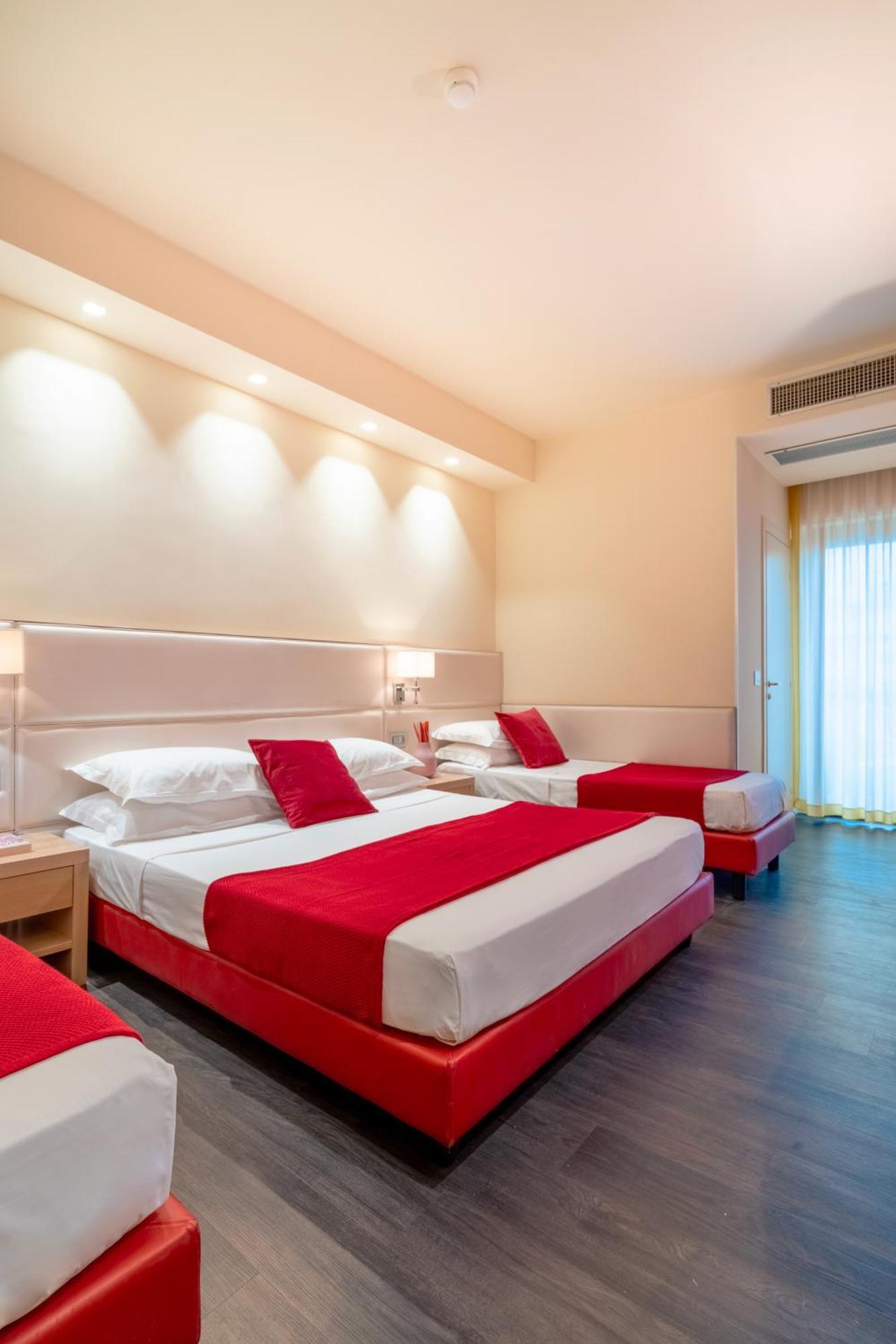 Hotel 2000 Riccione Zewnętrze zdjęcie